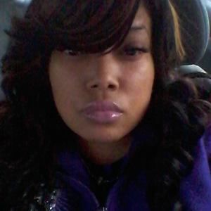 Meet your Posher, Jyneya beya